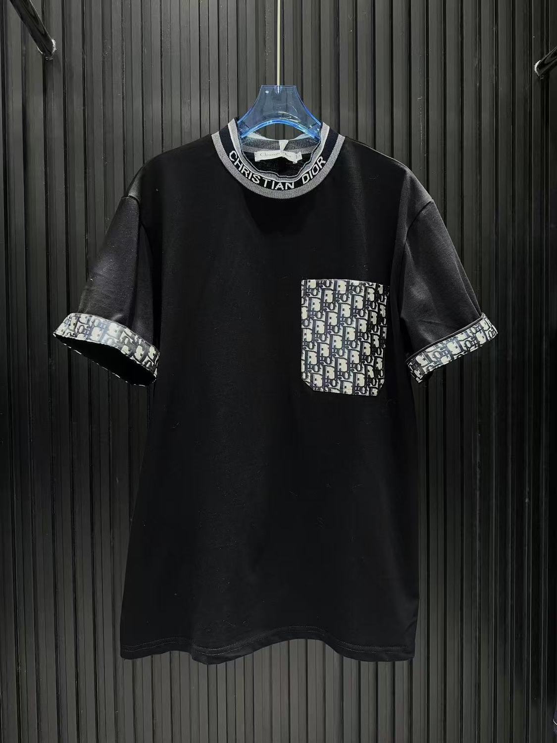 Women's Embossed Cuffs T-shirt