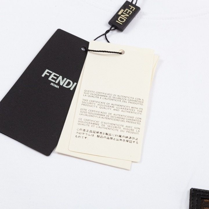 Vintage Embroidered Zipper Pocket T-shirt