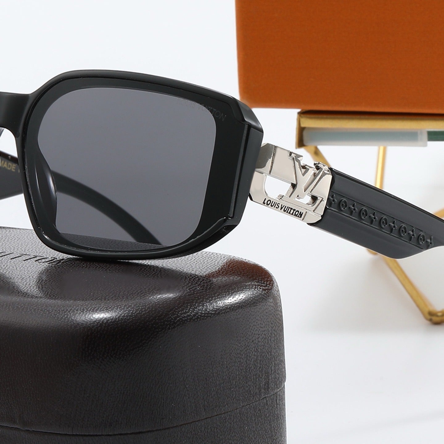 4181 Metal Temple Universal Sunglasses