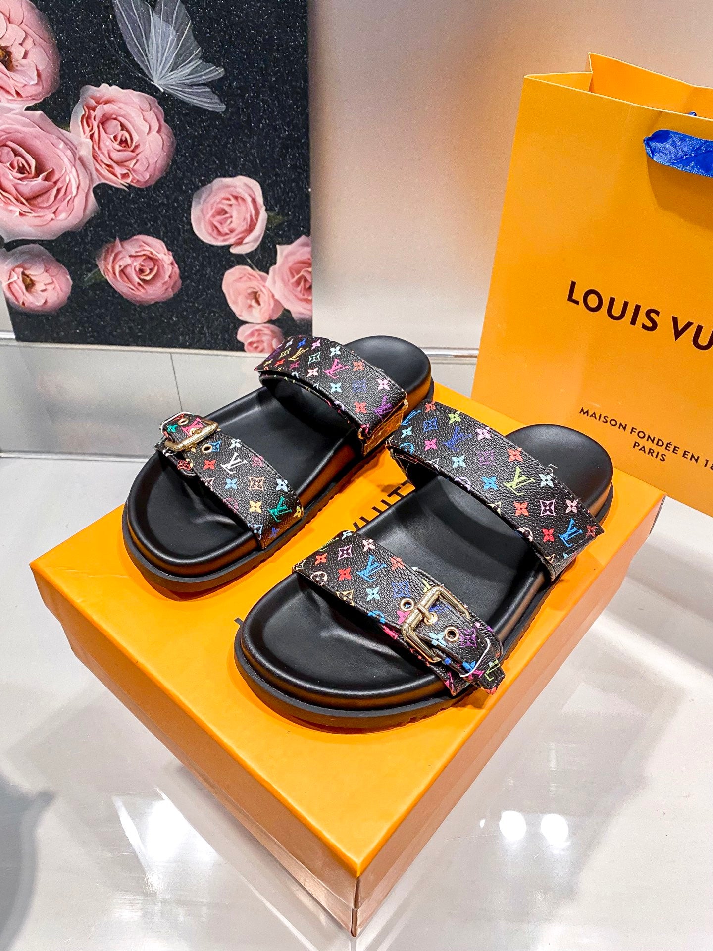 Women's casual sandal