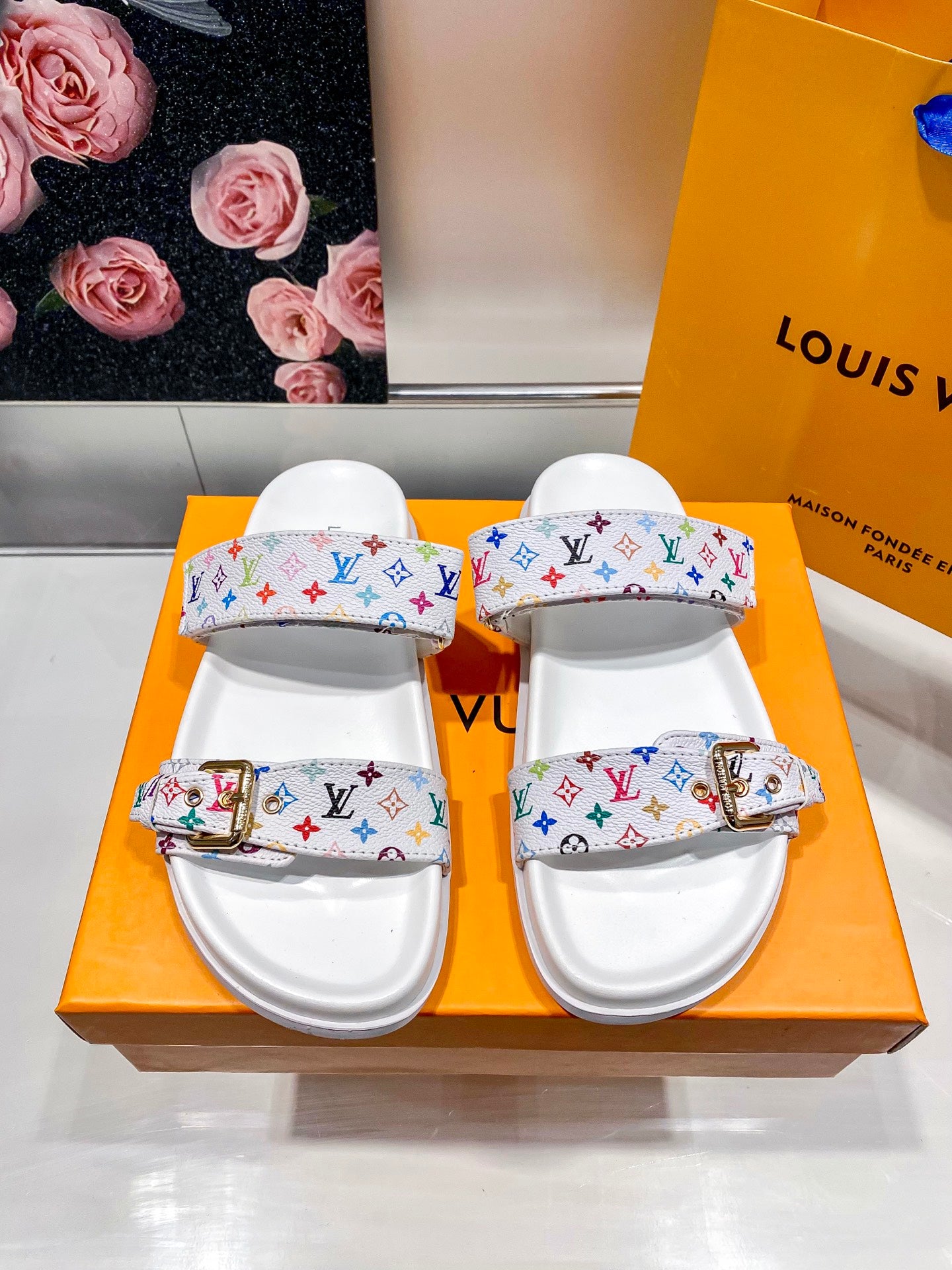 Women's casual sandal