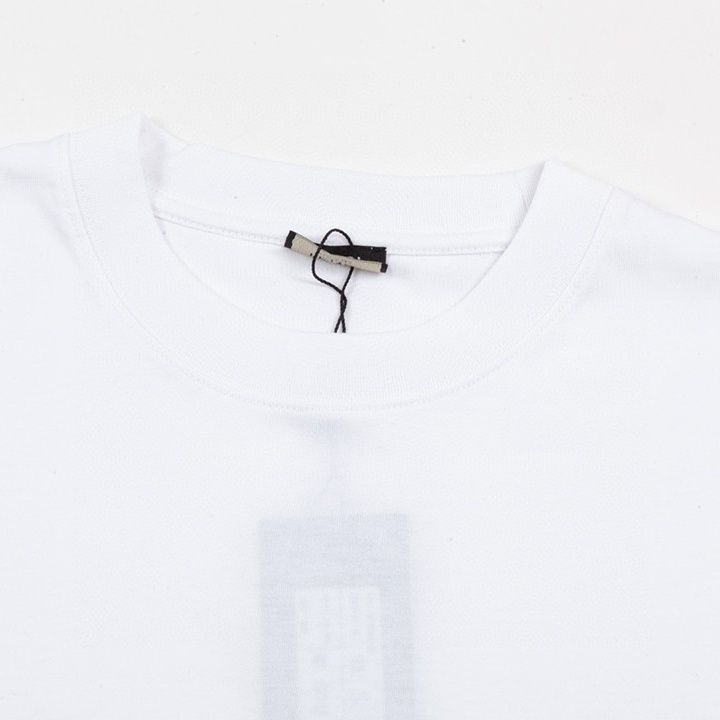 Vintage Embroidered Zipper Pocket T-shirt