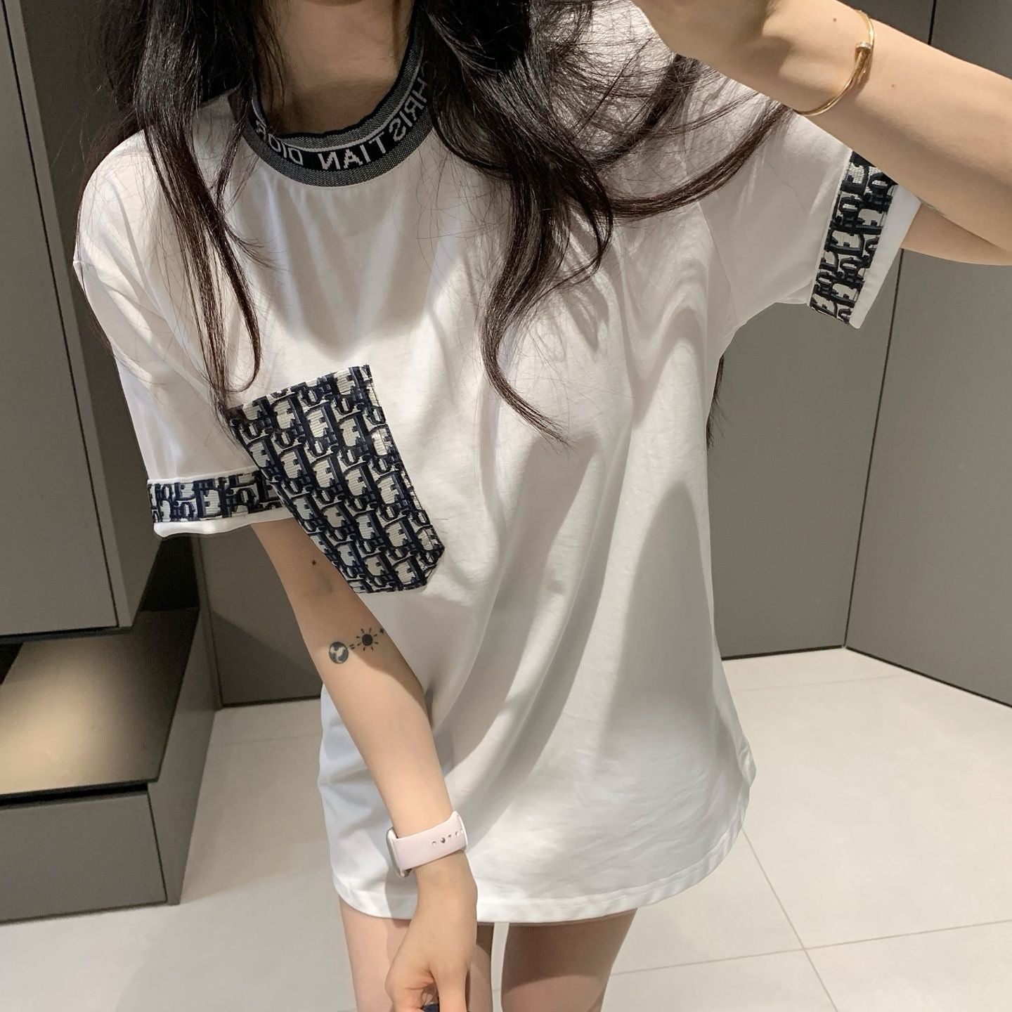 Women's Embossed Cuffs T-shirt