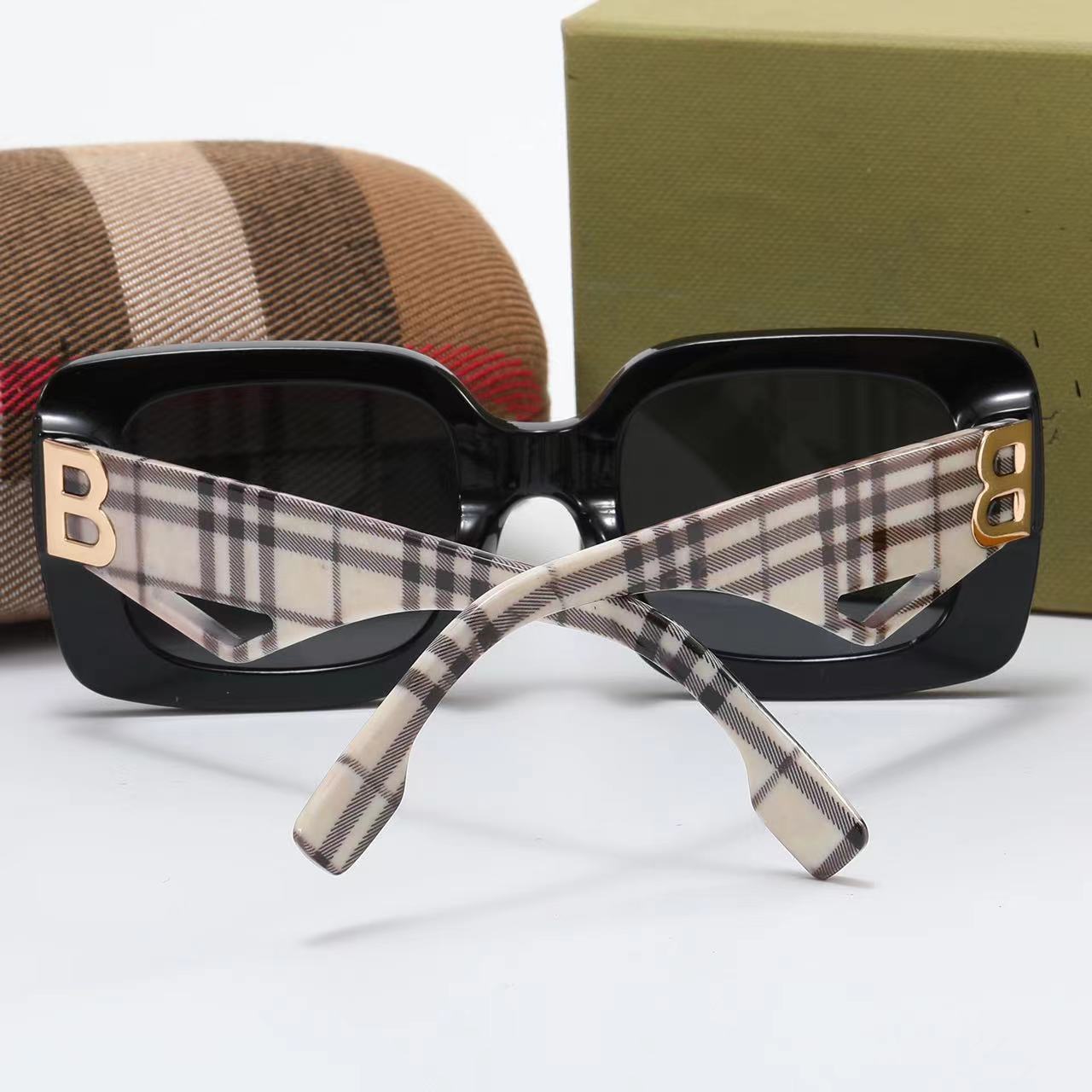Vintage Stripe Unisex Sunglasses
