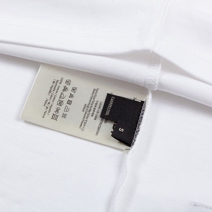 Vintage Embroidered Zipper Pocket T-shirt