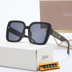 Simple square frame sunglasses