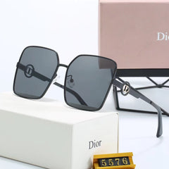 Simple metal square frame sunglasses