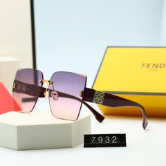 Stylish Women's Vintage Embossed Frame Sunglasses