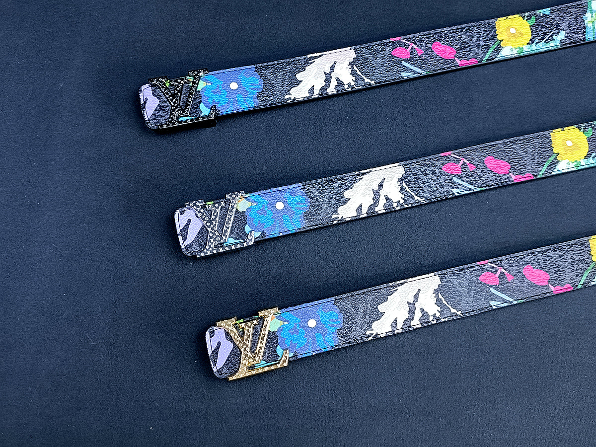 3 Colors  four-leaf clover graffiti carved belt