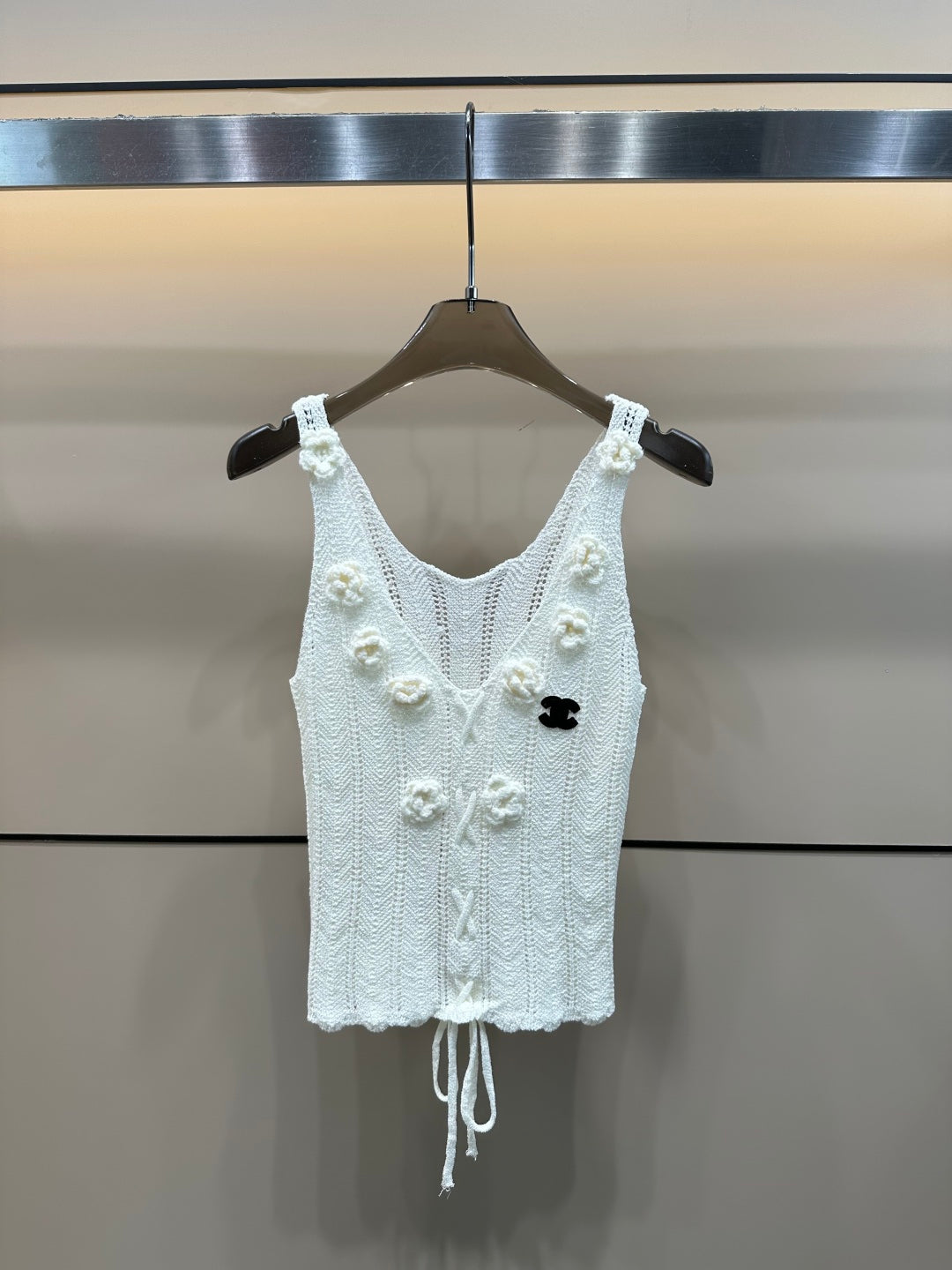 3D flower knitted vest