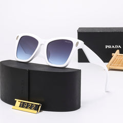 Stylish retro cat eye sunglasses