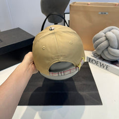 Color matching baseball cap