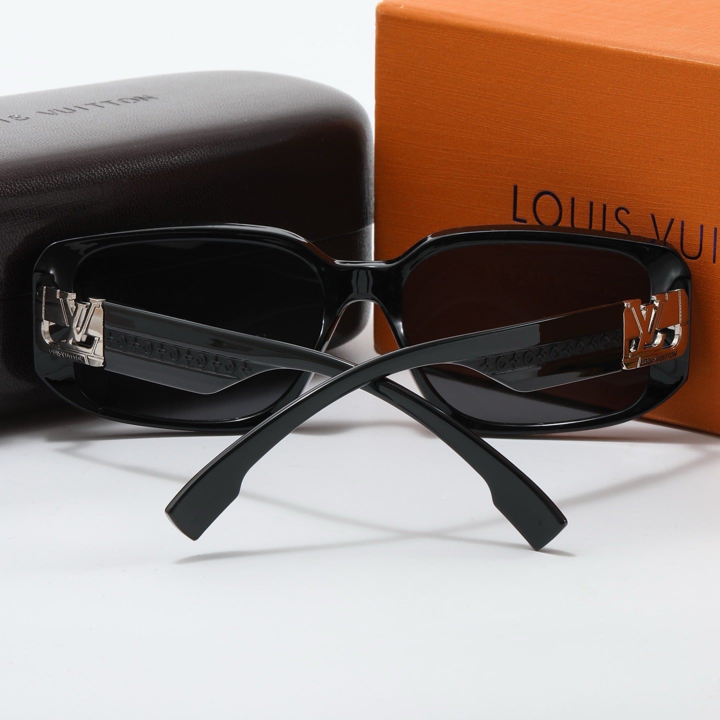 4181 Metal Temple Universal Sunglasses