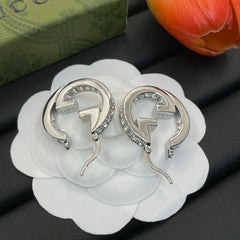Simple crystal earrings
