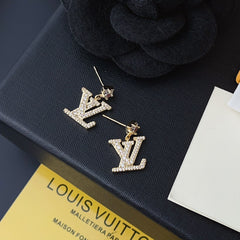 Diamond pendant earrings