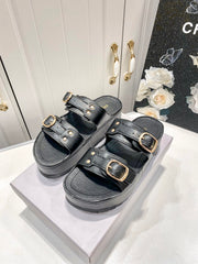 Thick-soled sheepskin slippers