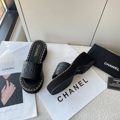 Chain knitted thick-soled slippers
