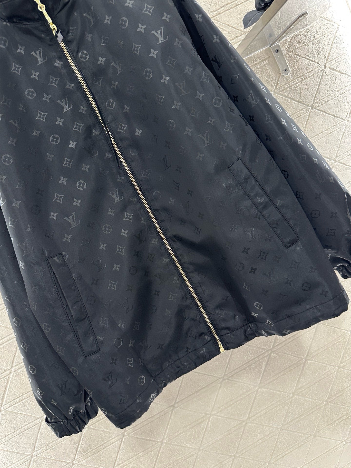 Vintage embossed Zip-Up Jacket